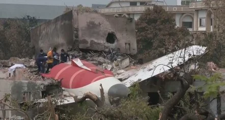 “U hodha përpjetë dhe ika”, si i mbijetoi përplasjes së avionit pasagjeri në vendin “11-A”