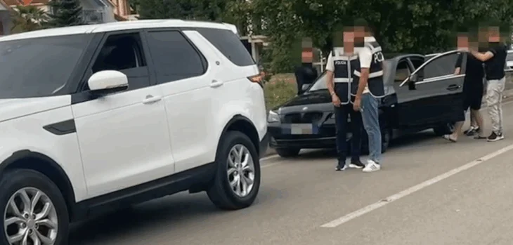 U kap me armë dhe kokainë, arrestohet i “forti” në Pogradec (Emri)