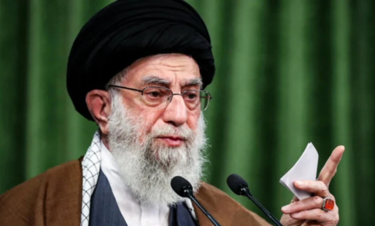 Udhëheqësi Suprem i Iranit reagon pas sulmeve amerikane: Armiku ka bërë një krim të madh, duhet të ndëshkohet