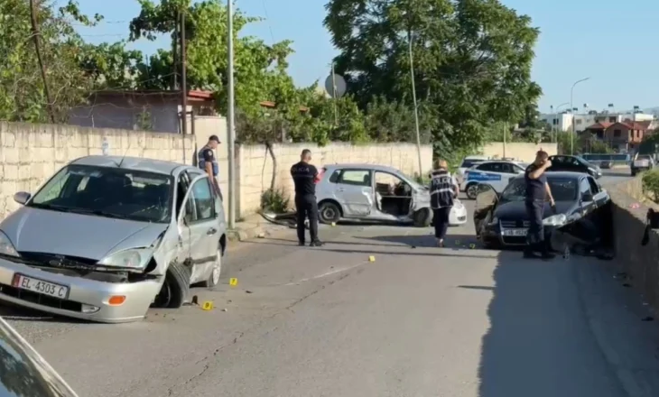 VIDEO/ Aksident i trefishtë në Elbasan, plagosen tre drejtuesit e mjeteve dhe dy pasagjerë