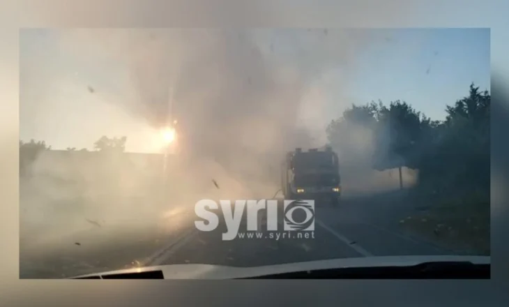 VIDEO/ Merr flakë makina në autostradën Levan-Tepelenë te ‘malorja e Fratarit’