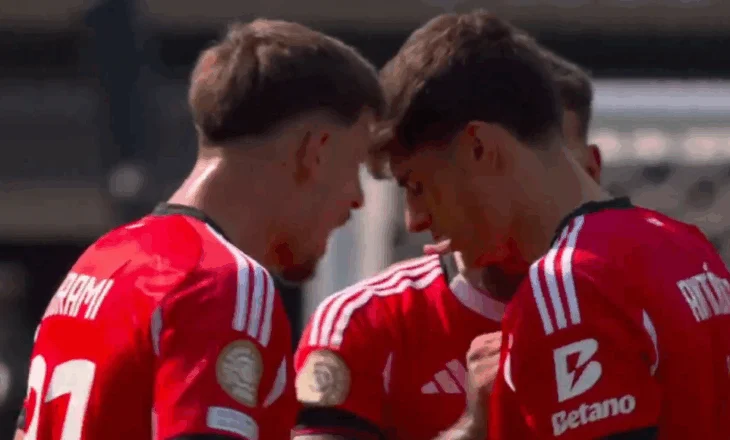 Video po bëhet virale në Portugali, Otamendi “infektoi” Adrian Bajramin në fitoren me Bayern Munchen