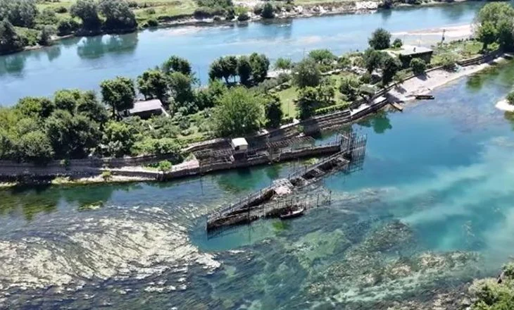 Video/ Rama ndan pamjet nga faza e dytë e ndërhyrjes për pastrimin e shtratit të lumit Buna
