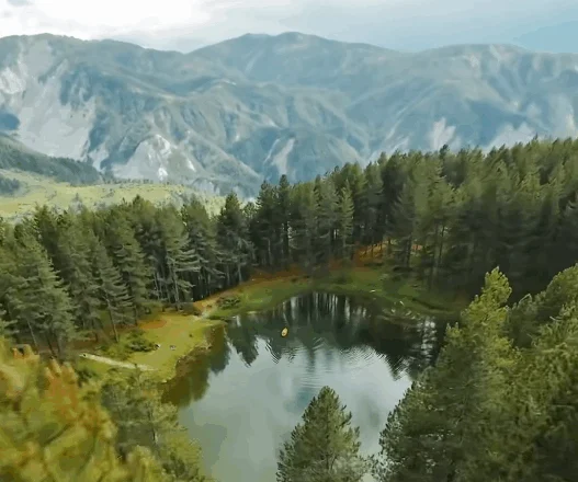 VIDEO/ Rama tregon një nga perlat e Shqipërisë, liqeni i zi një mrekulli e fshehur në fshatin Radomirë