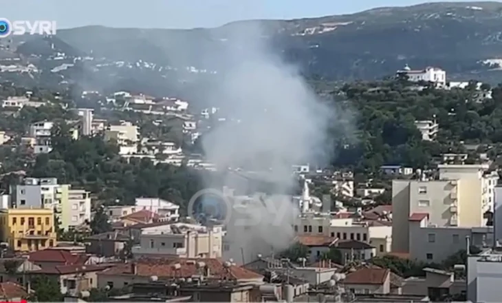 VIDEO/ Shkrumbohet nga zjarri një banesë në Vlorë, çfarë dyshohet