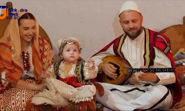 VIDEO – “(S)presim Djalë…”, me veshje popullore dhe me çifteli, Luiz Ejlli përgjigjet për shtatzaninë e Kiarës