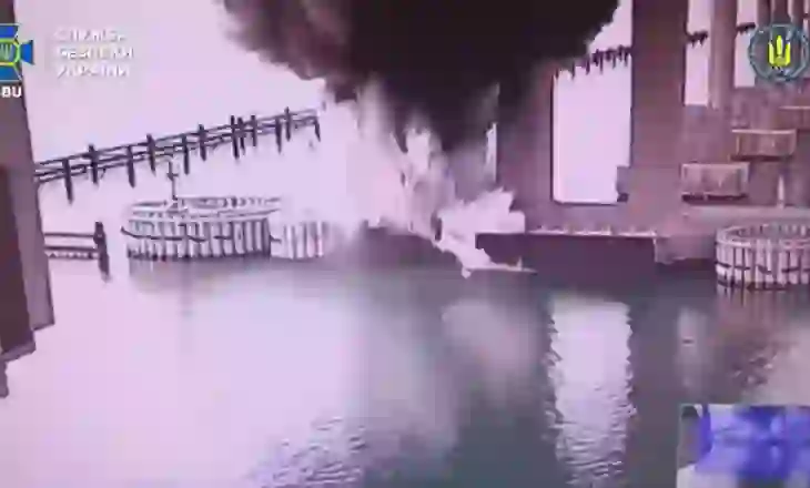 VIDEO/ Ukraina shpërthen urën që lidh Rusinë me Krimenë