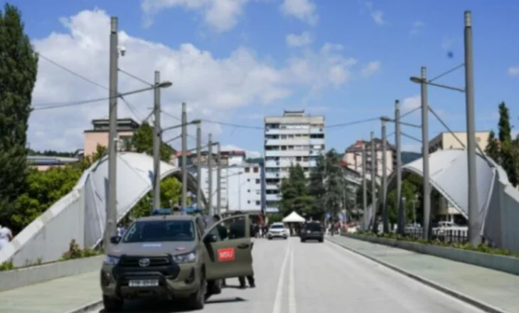 “Vijojmë me prezencën ushtarake dhe patrullimet”/ Misioni i KFOR, Kryeministri Kurti lajmëron ndërtimin e 2 urave