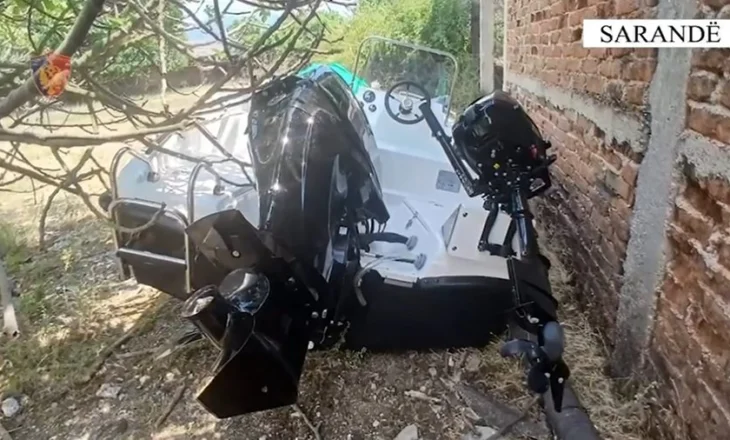 Vodhën një skaf dhe një gomone në Korfuz, një i arrestuar, tre të shpallur në kërkim