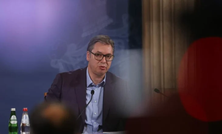 Vuçiç: Serbia nuk do ta njohë Kosovën, kjo e pengon rrugën drejt BE-së
