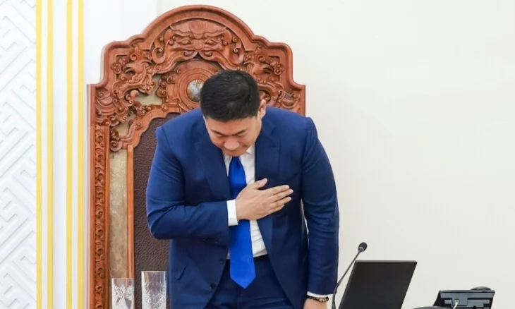 Zemërim publik për luksin e shfrenuar të të birit, kryeministri i Mongolisë jep dorëheqjen