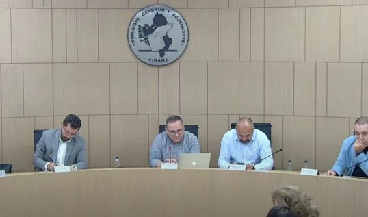 Zgjedhjet parlamentare/ KAS vendos hapjen e kutive të votimit, ja qarqet përkatëse