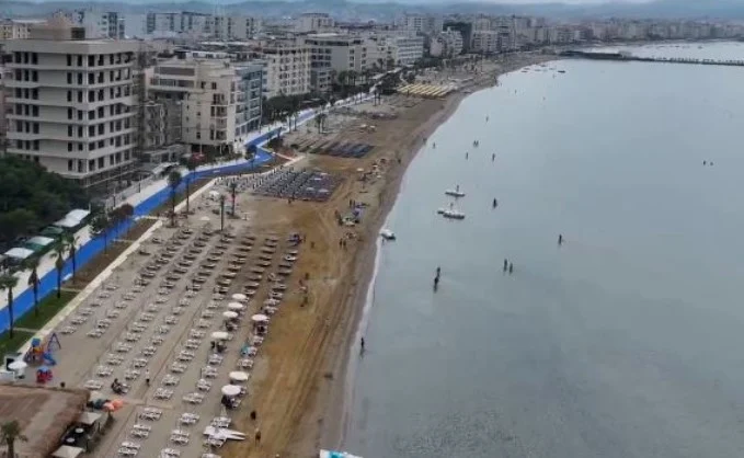 Zonat bregdetare/ Kumbaro-bizneseve: Toleranca zero për plehrat! Policia në aksion