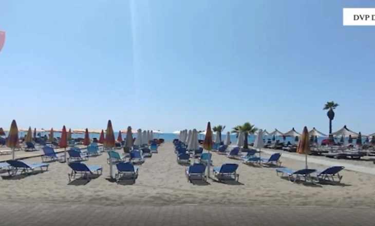 Zunë hapësirat publike me çadra e shezlongë,procedohen penalisht 3 persona në Durrës