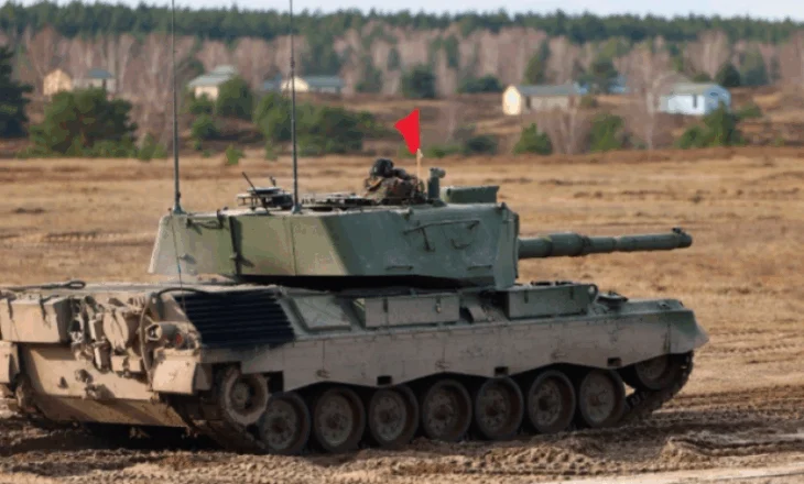 Zvicra miraton shitjen e tankeve Leopard në Gjermani, me kushtin që ato të mos përfundojnë në Ukrainë