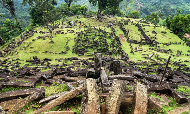 A është ndërtuar nga njerëzit piramida më e vjetër në botë, Gunung Padang? E vërteta në ringun e debateve