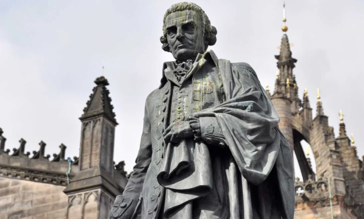 Adam Smith, humanisti që hodhi themelet e një Akropoli, mbi të cilin ndërtohet gjithë ekonomia moderne