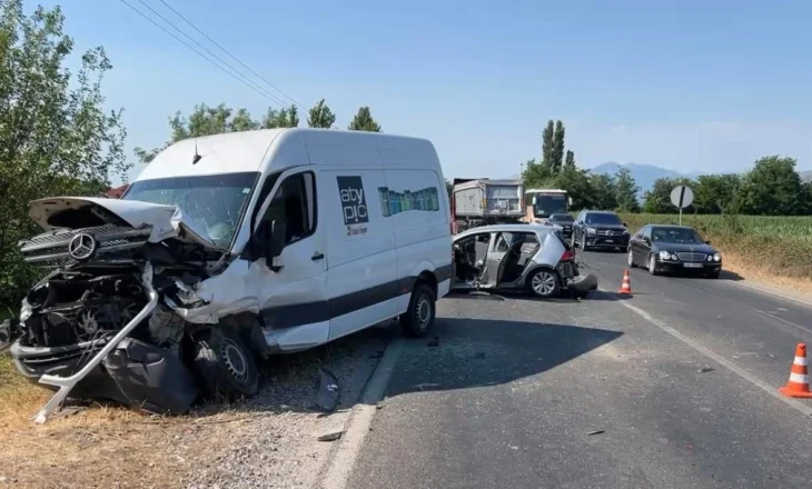 Aksident i rëndë në aksin Shkodër-Lezhë: Një viktimë dhe tre të plagosur, përfshirë dy fëmijë të mitur