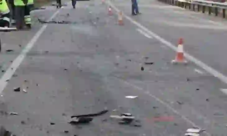 Aksident i rëndë në Kryebushat, një i vdekur dhe 2 të plagosur