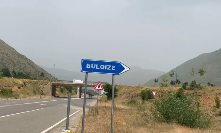 Aksident me vdekje në Bulqizë, 67-vjeçari rrëzohet me automjet bujqësor