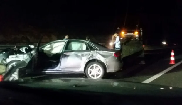 Aksident në autostradën Tiranë-Durrës, vdes pasagjeri 19 vjeçar
