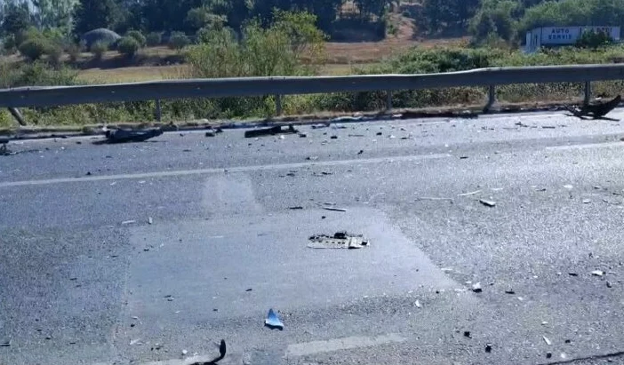 Aksident në “Rrugën e Arbërit”, dy të plagosur