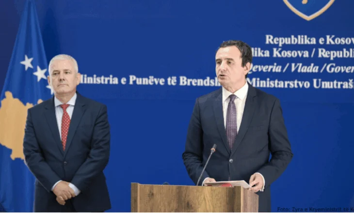 Alarmi për bombë në Kuvendin e Kosovës, Kurti e Sveçla njëzëri: Kërcënimi erdhi nga Serbia