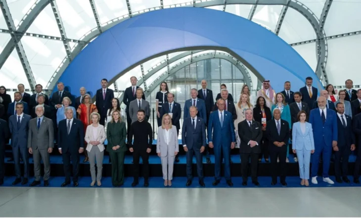 “Aleanca e të Gatshmëve” për mbrojtjen e Ukrainës do funksionojë në Paris, Macron dhe Starmer: Duhet të rrisim presionin ndaj Rusinë
