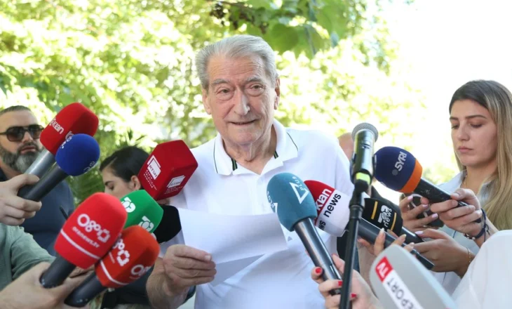 Altin Dumani mbetet përfaqësues i Troplinëve”, Berisha shpërthen ndaj Irena Gjokës: Mashtruese ordinere