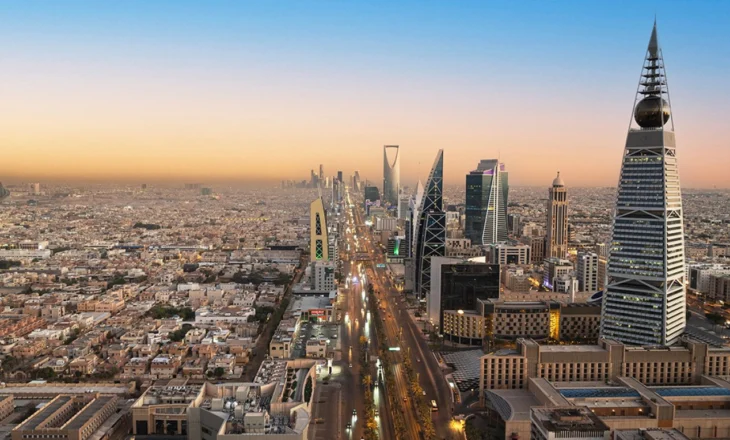 Arabia Saudite prezanton një sistem të ri klasifikimi për lejet e punës tek punëtorët e huaj