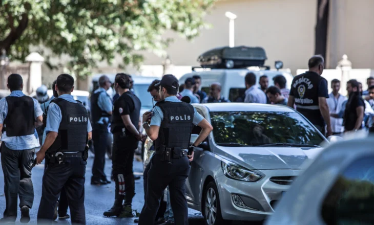 Arrestohen tre kryebashkiakë të opozitës në Turqi