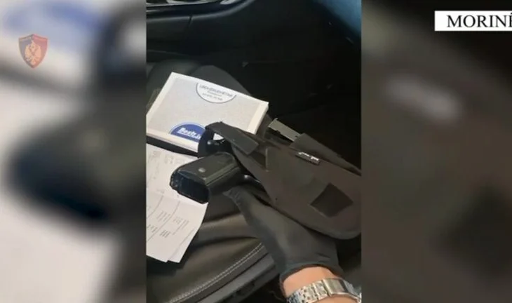 Arrestohet 28-vjeçari nga Prizreni/ Kapet në kufi me armë zjarri të fshehur në makinë