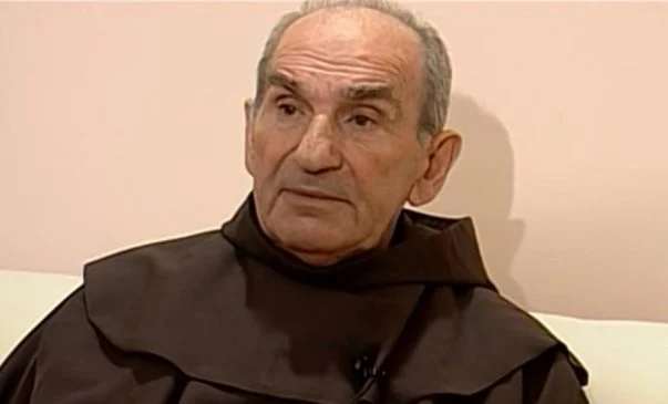 At Zef Pllumi: O shqiptarë, hapni sytë: ku po shkoni?