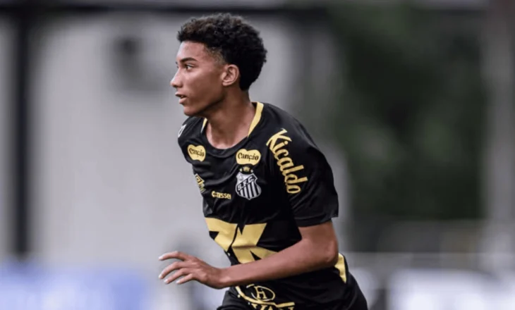 Babain e ka në burg si pë*dhunues, Santos “blindon” Robinho Jr. me kontratë afatgjatë