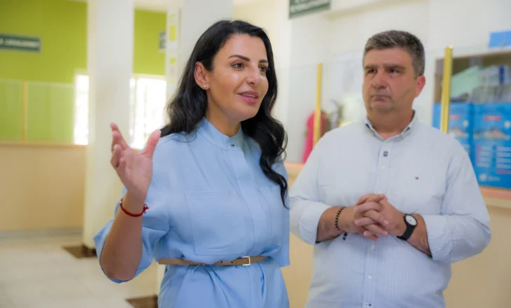 Balluku thirrje qytetarëve: Mos paguani asnjë zyrë avokatie apo noterie për shërbimet e e-Albania, ata do të penalizohen