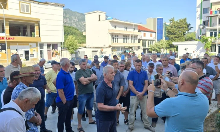 Banorët e Matit kundërshtojnë HEC-in në lumin Mat, Bashkia Klos distancohet nga përgjegjësia