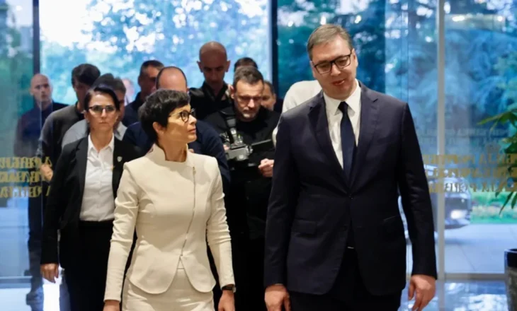 BE hedh poshtë pretendimet e Vuçiç, Kos: Nuk po i kërkojmë Serbisë të njohë Kosovën