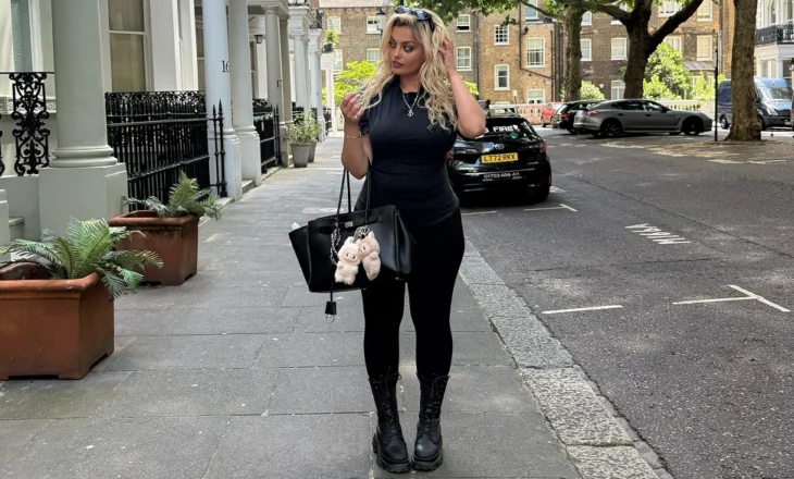 Bebe Rexha s’i reziston trendit të ri, por fansat kanë dyshime për “lodrën Labubu”