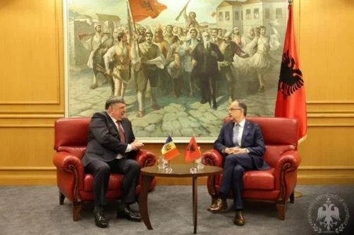 Begaj pranon kredencialet diplomatike për ambasadorin e Moldavisë, Emil Jacotă