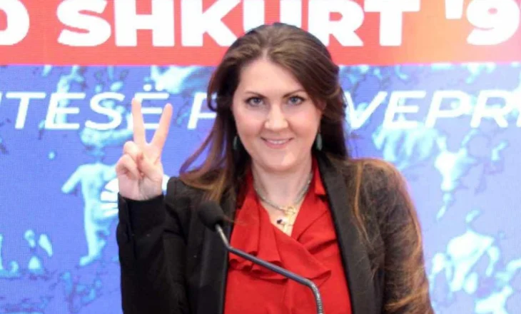 “Berisha është heroi ynë, por duhet të largohet”, kandidatja e PD: S’është normale të humbasë dhe mos të mbajë përgjegjësi