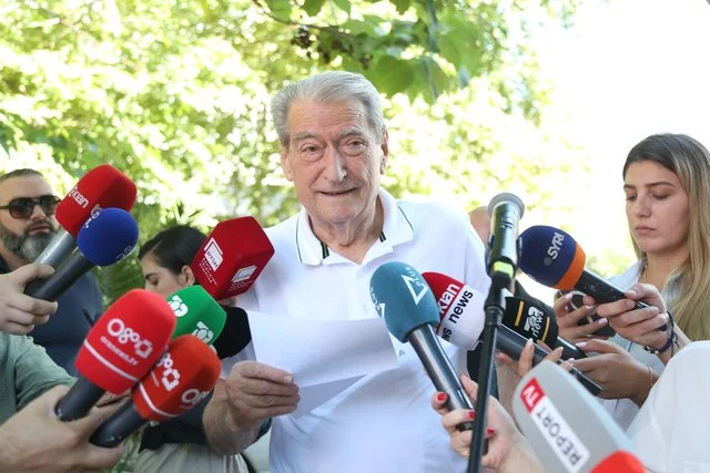 Berisha nën ‘ethet’ e dosjes ‘Partizani’, sulmon gjyqtaren: Gjoka i mori 60 mln lekë një gruaje, pastaj i mori burrin