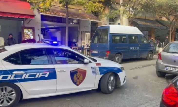 Bie në prangat e policisë 42-vjeçari shqiptar/ I dënuar në Itali për shfrytëzim prostitucioni