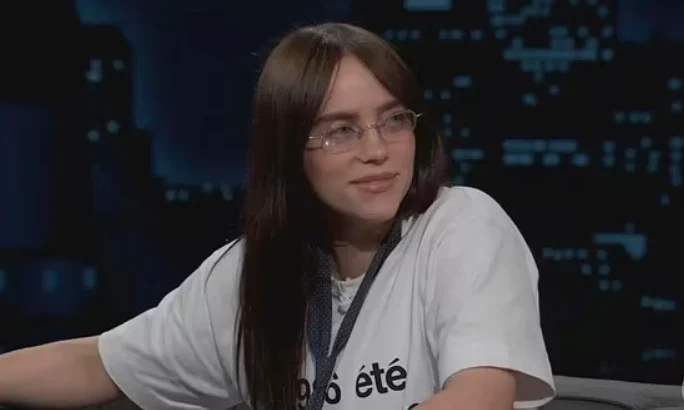 Billie Eilish zbulon detaje të pazakonta nga fëmijëria: Nuk kemi pasur kurrë letra të thata në shtëpi