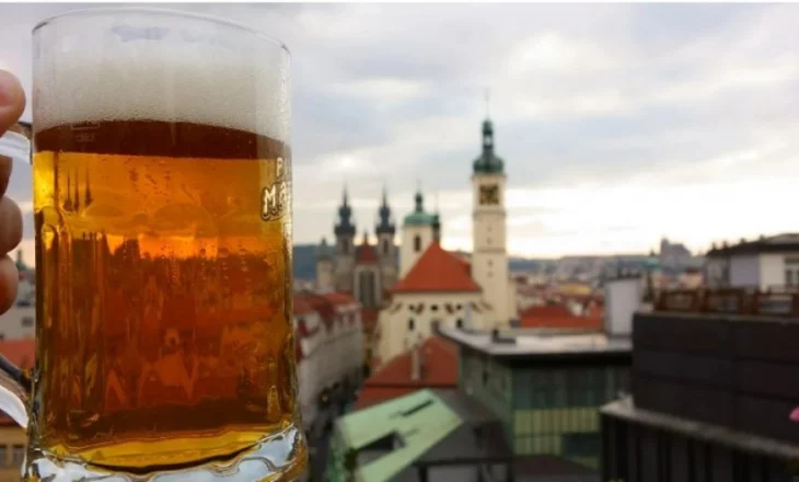 Birra çeke fiton terren global falë një ‘strategjie’ unike diplomatike