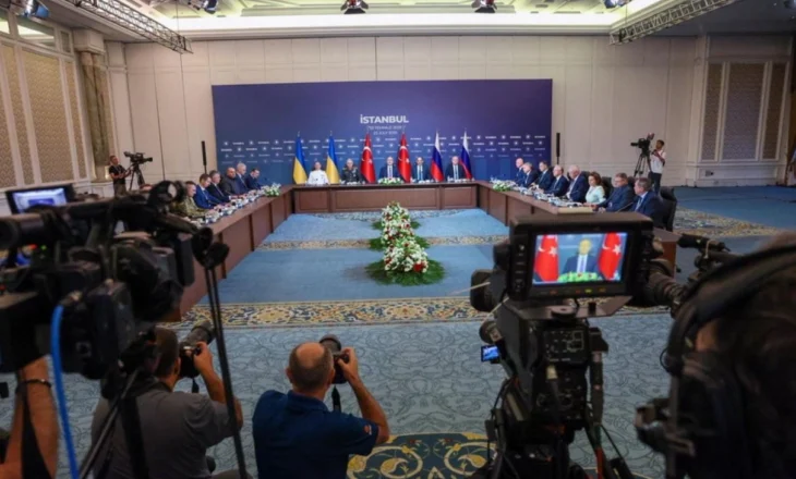 Bisedimet në Turqi, Ukraina propozon takim mes Zelenskyt dhe Putinit