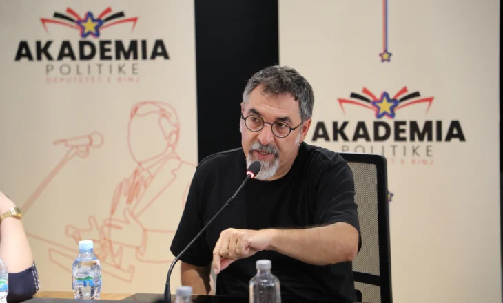 Bledi Çuçi me deputetët e rinj të PS: Tregova për reformat kyçe që kemi përpara për Shqipërinë 2030 në BE