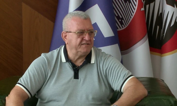 “Botërori i vështirë por jo i pamundur”/ Ekipi kuq e zi drejt misionit, flet Presidenti i FSHF-së: Në Serbi për të…