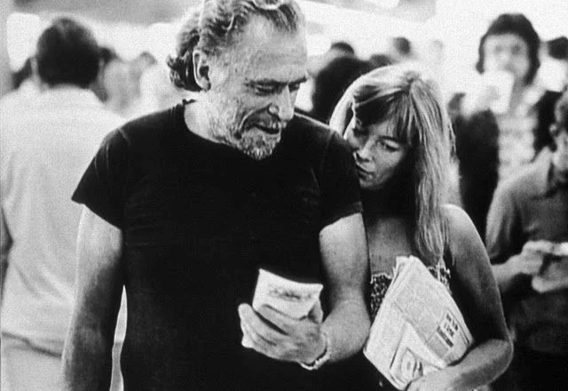Bukowski: Nuk ka asgjë më tërheqëse në këtë planet se sa një grua e mençur!