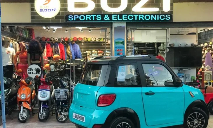“Buzi Store shet motorë elektrikë pa dokumenta”/ Qytetarët denoncojnë: Policia po na i sekuestron