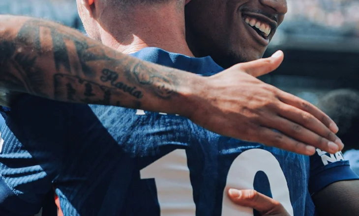 Çelsi zbërthen PSG, triumfi në finale, Palmer fenomenal